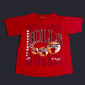 Vintage 90s Chicago Bulls shirt